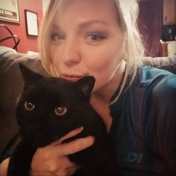 Meet your Posher, Meg - Picture 2 of 2